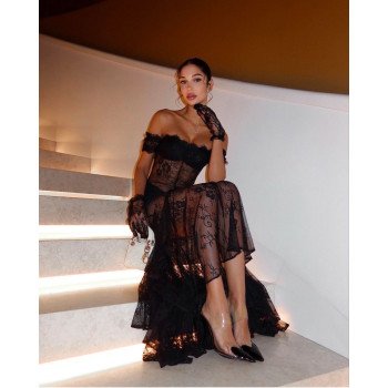 Discover the power of femininity